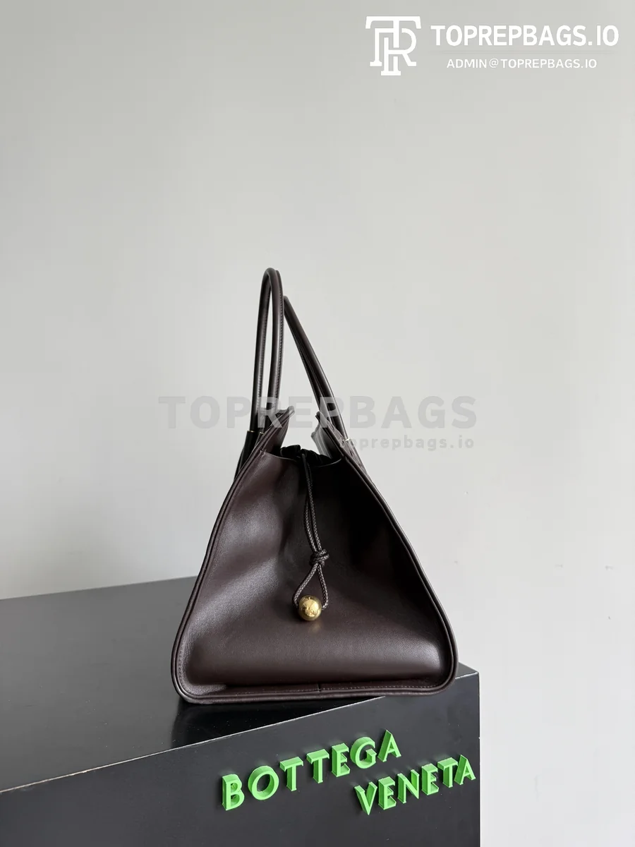 i1774949673714_2234_0_5 Bottega Veneta Barbara in Brown