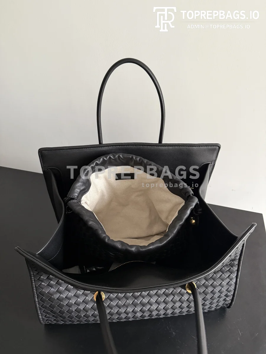 i1774949702103_382_0_8 Bottega Veneta Barbara in Black