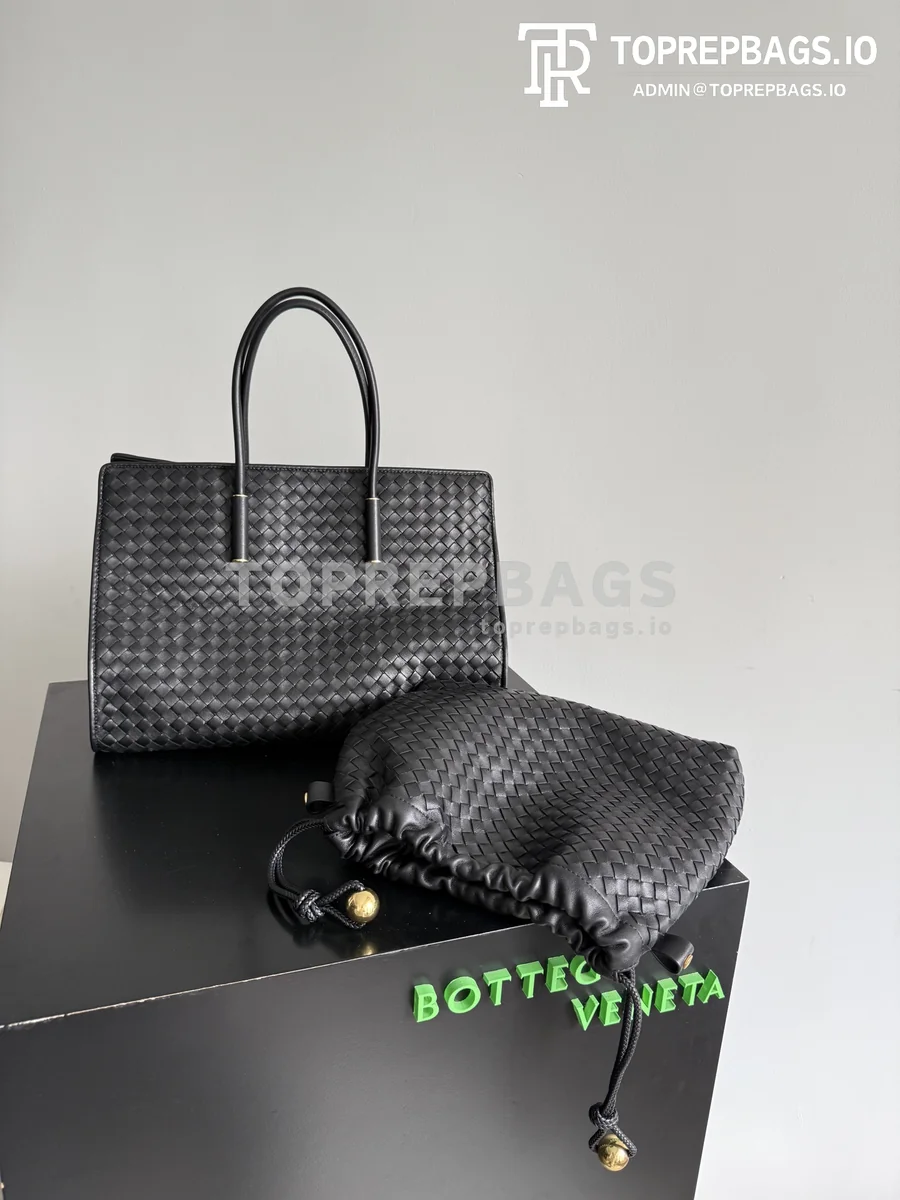 i1774949702106_4758_0_1 Bottega Veneta Barbara in Black