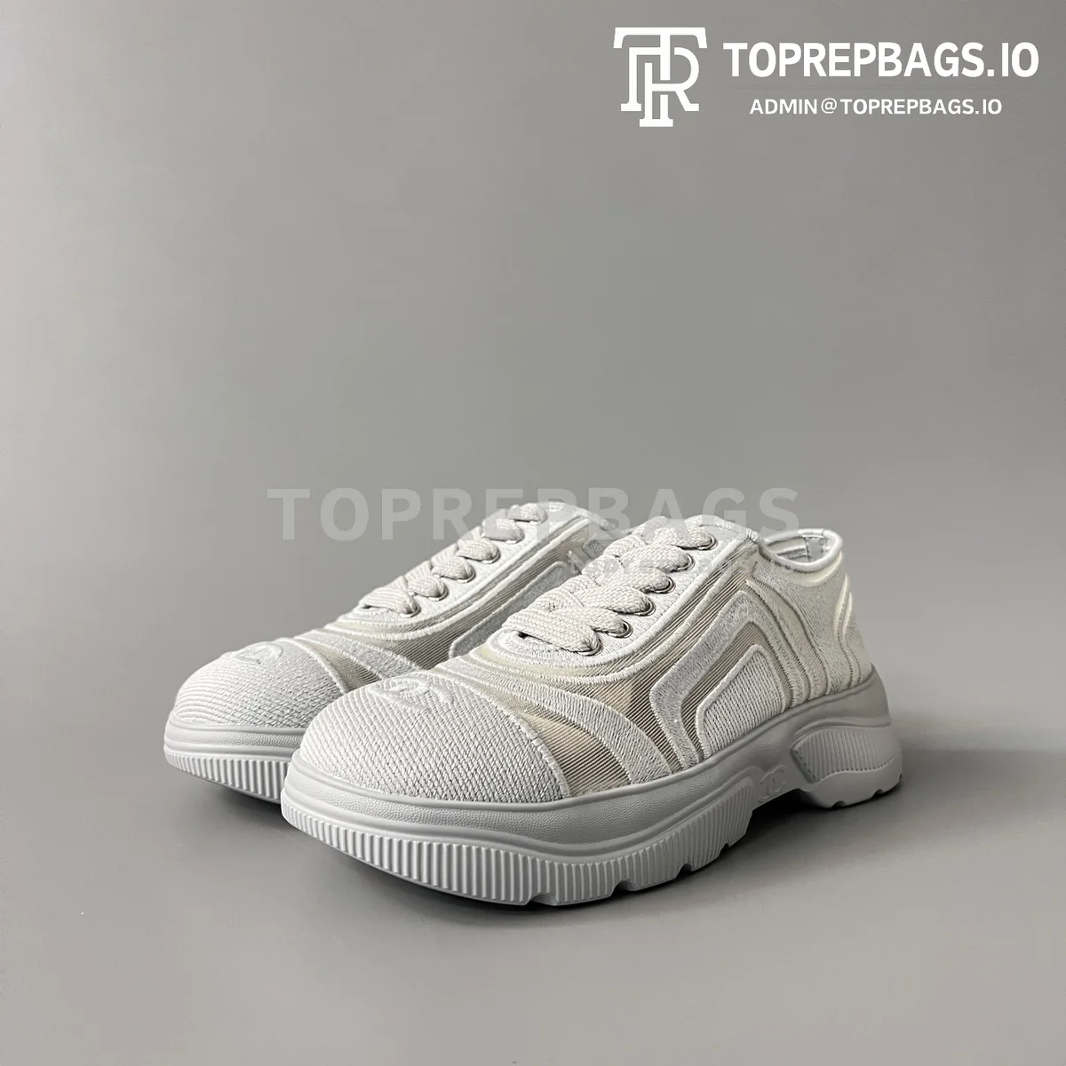 i1775913408662_855_0_0 Chanel in Grey