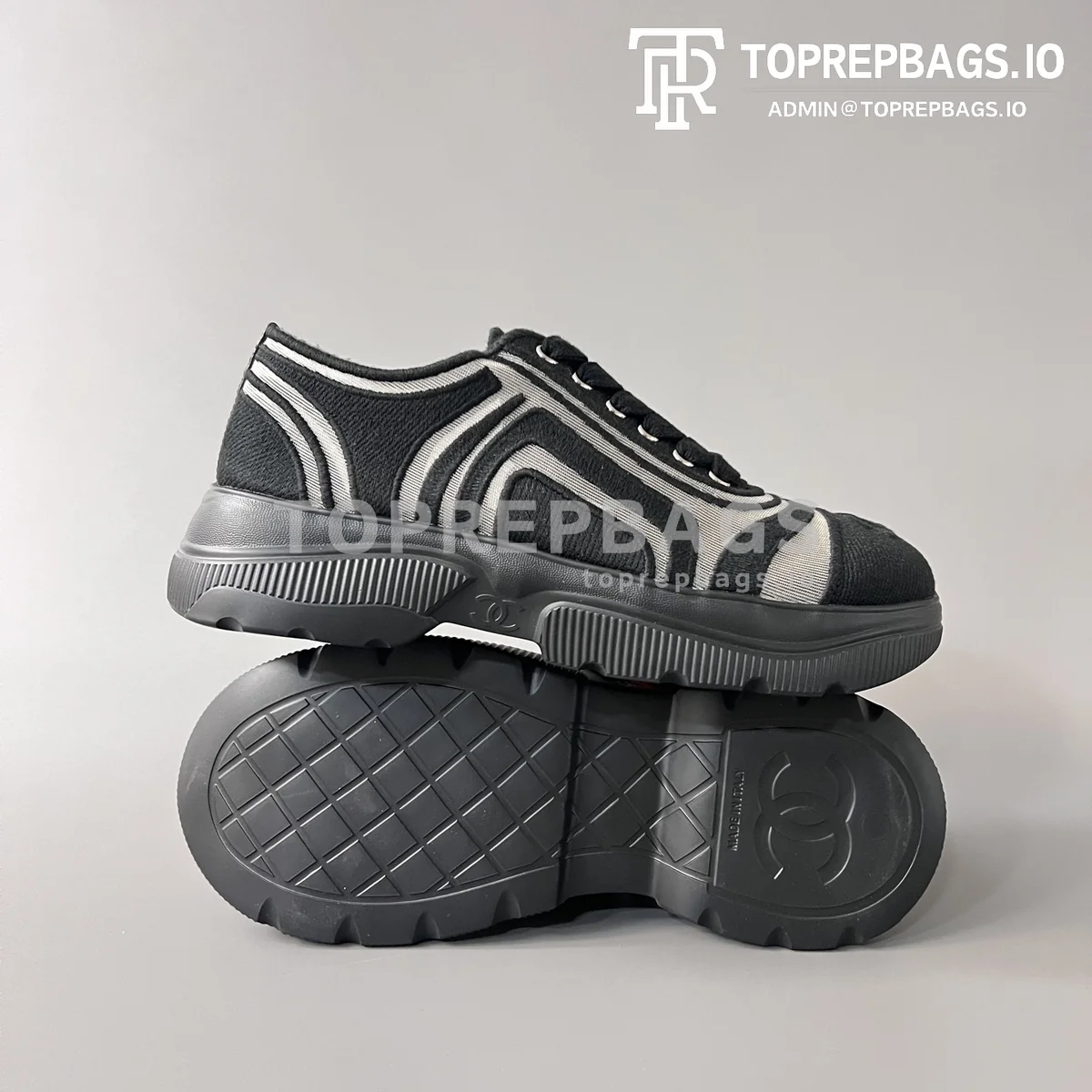 i1775913446915_7767_0_5 Chanel in Black