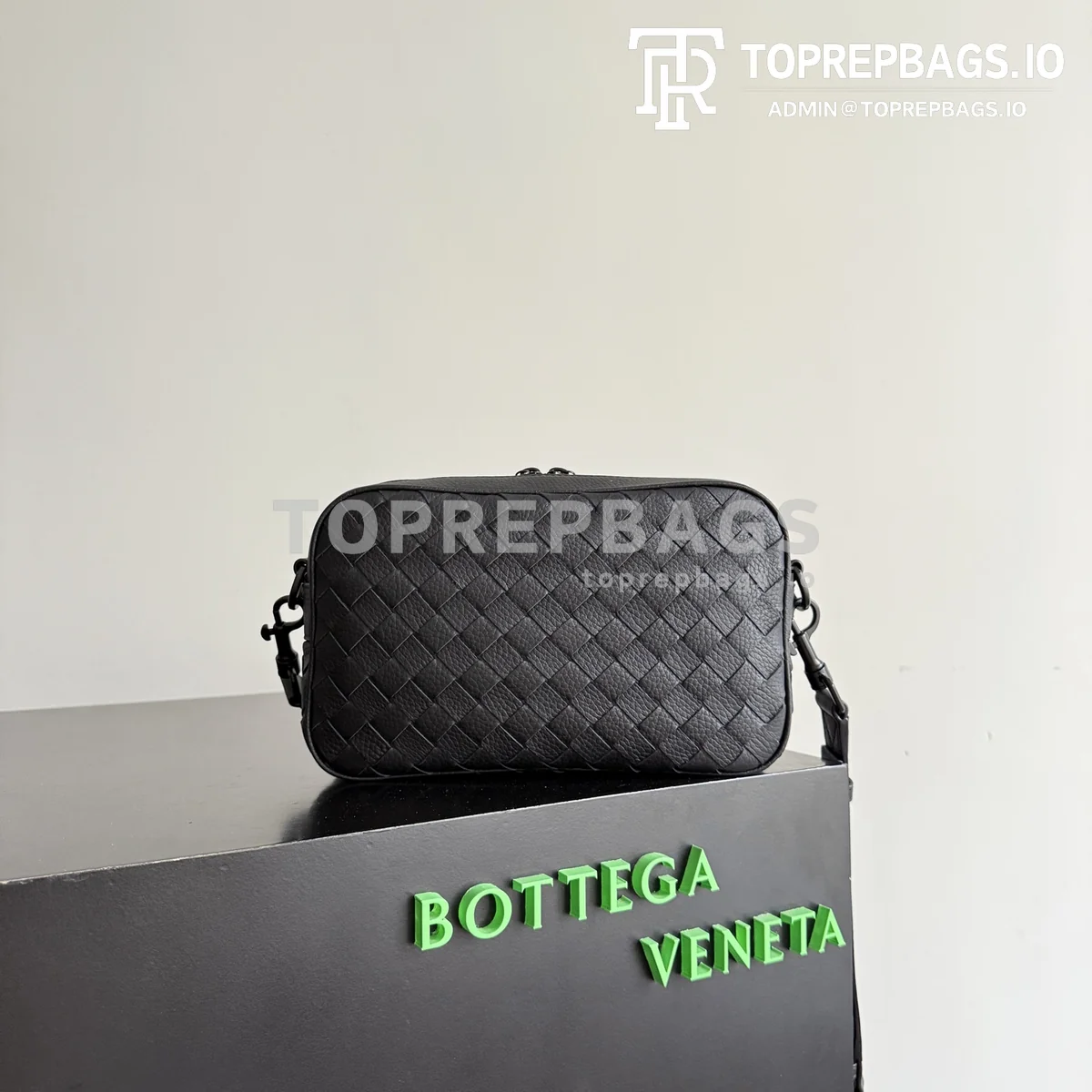i1776069290822_2438_0_0 Bottega Veneta Handbag Camera Bag in Black
