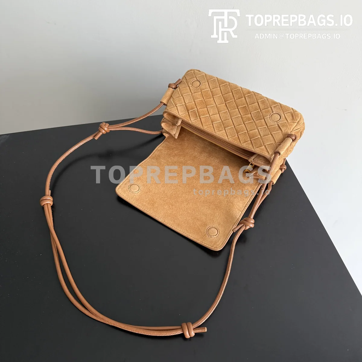 i1776414341503_5624_0_4 Bottega Veneta Notturno in Brown