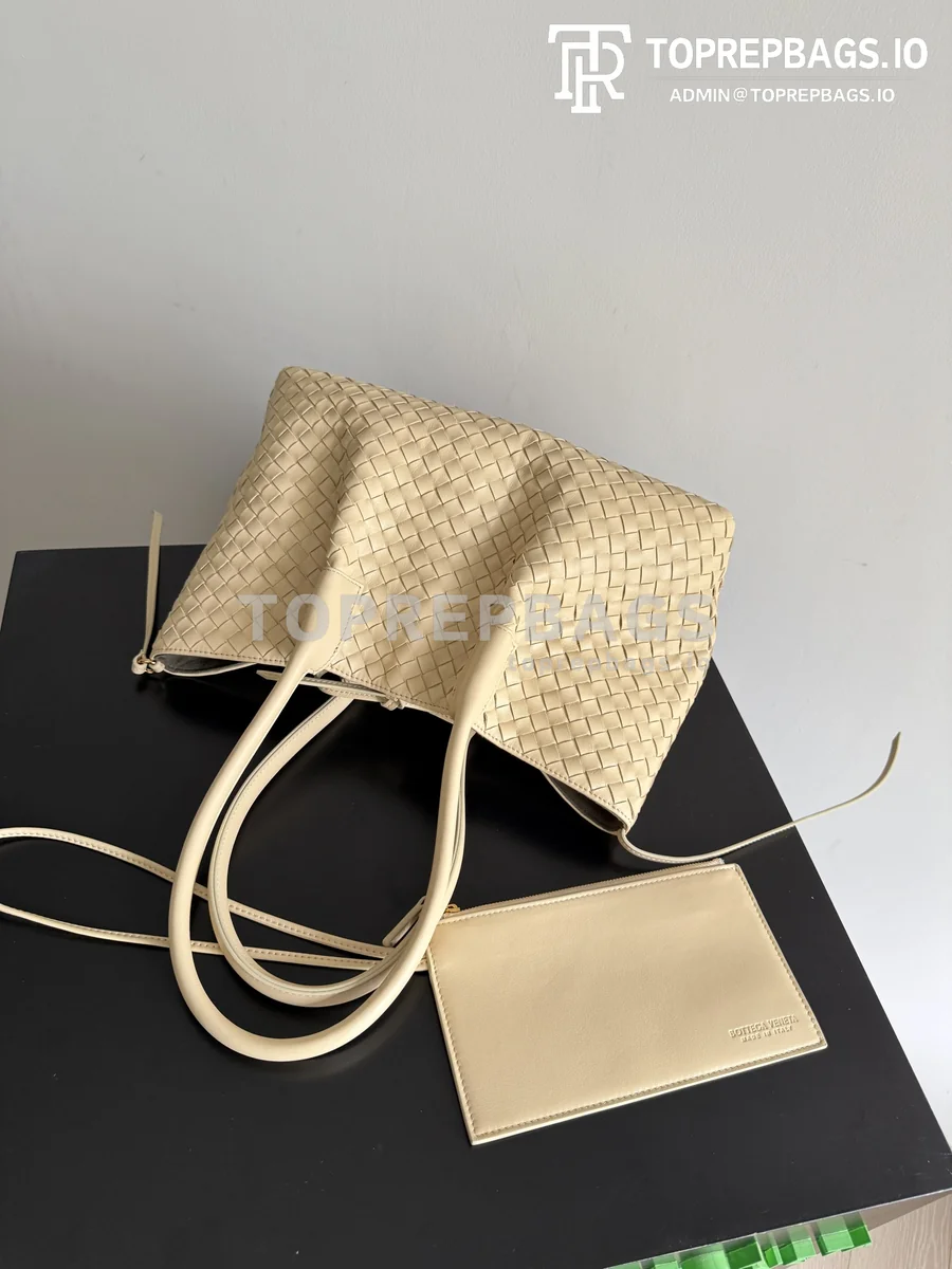 i1776681404456_6036_0_4 Bottega Veneta Pinacoteca Small in Beige