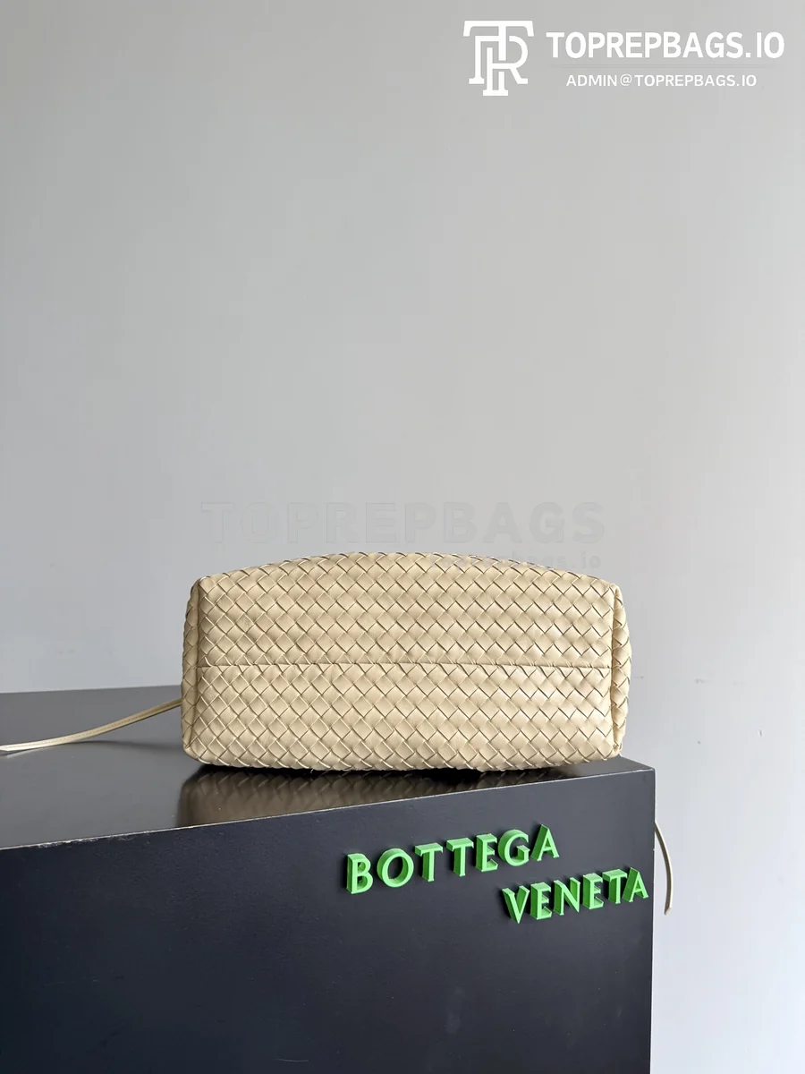 i1776681405267_1699_0_2 Bottega Veneta Pinacoteca Small in Beige