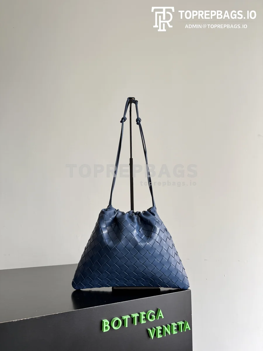 i1776681509176_8150_0_0 Bottega Veneta Dustbag 22 Bag Hobo in Blue
