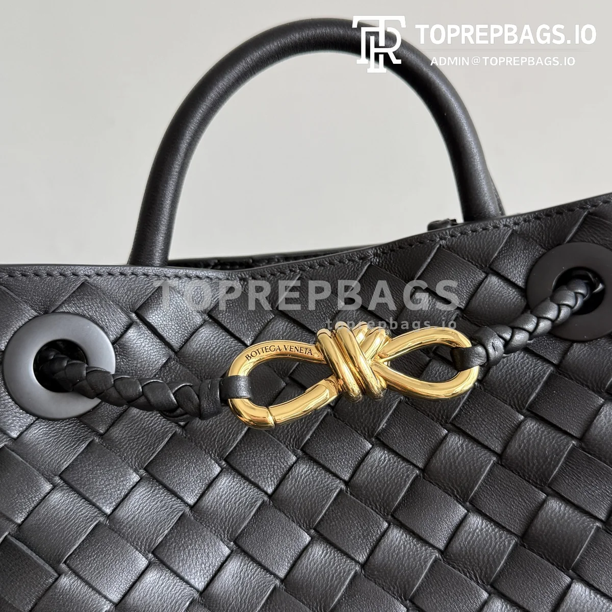 i1776681822076_360_0_1 Bottega Veneta Mini Andiamo in Black