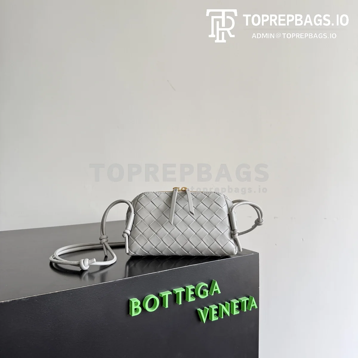 i1777288774649_7731_0_0 Bottega Veneta Concert Pouch Mini in Grey