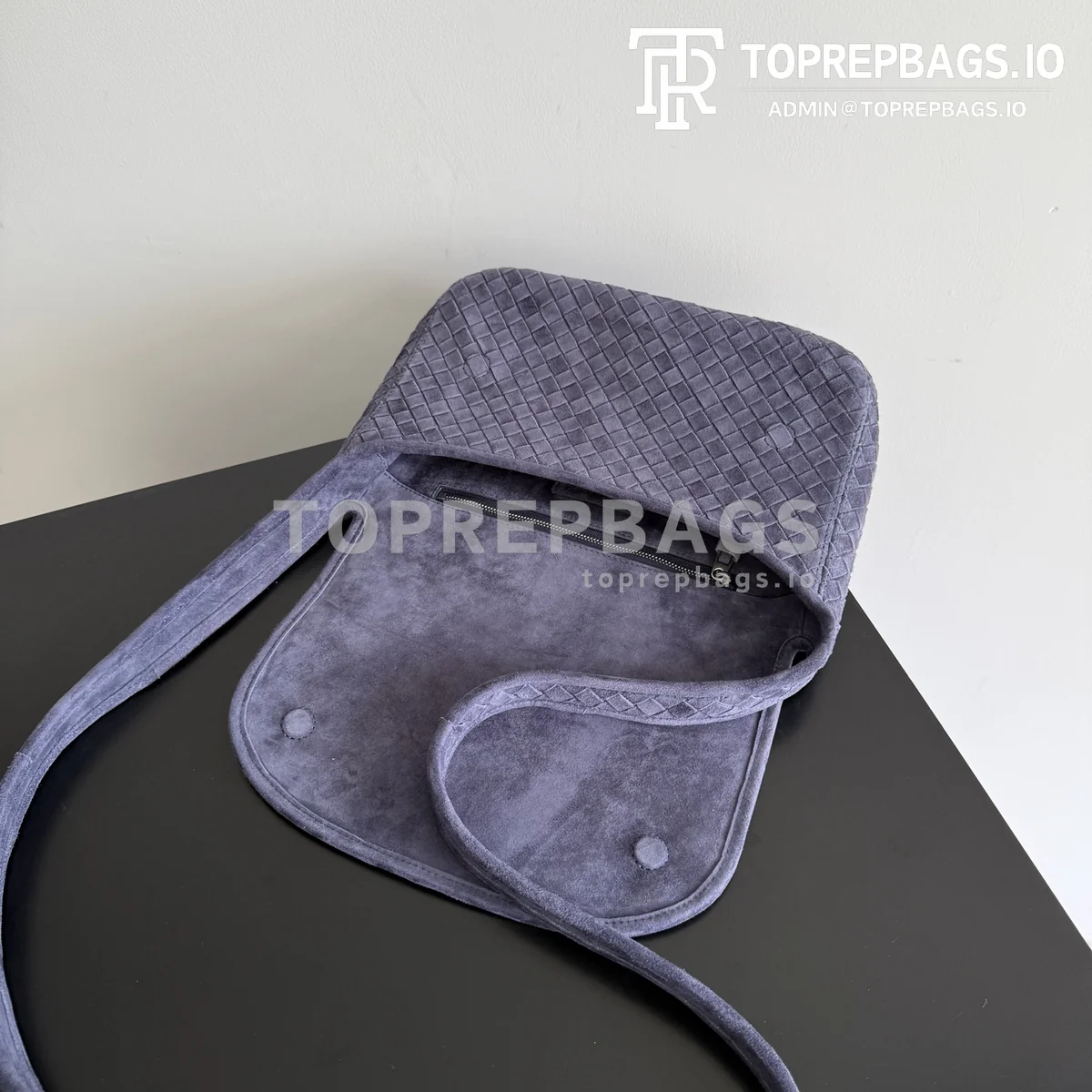 i1777288882282_668_0_5 Bottega Veneta Veneto in Blue