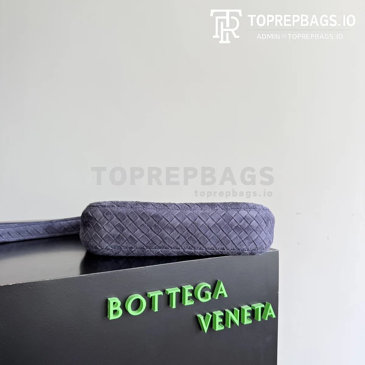 i1777288883649_4170_0_2 Bottega Veneta Veneto in Blue