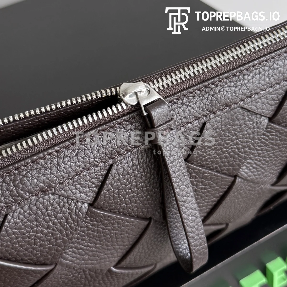 i1777712388817_5264_0_3 Bottega Veneta Diago in Brown