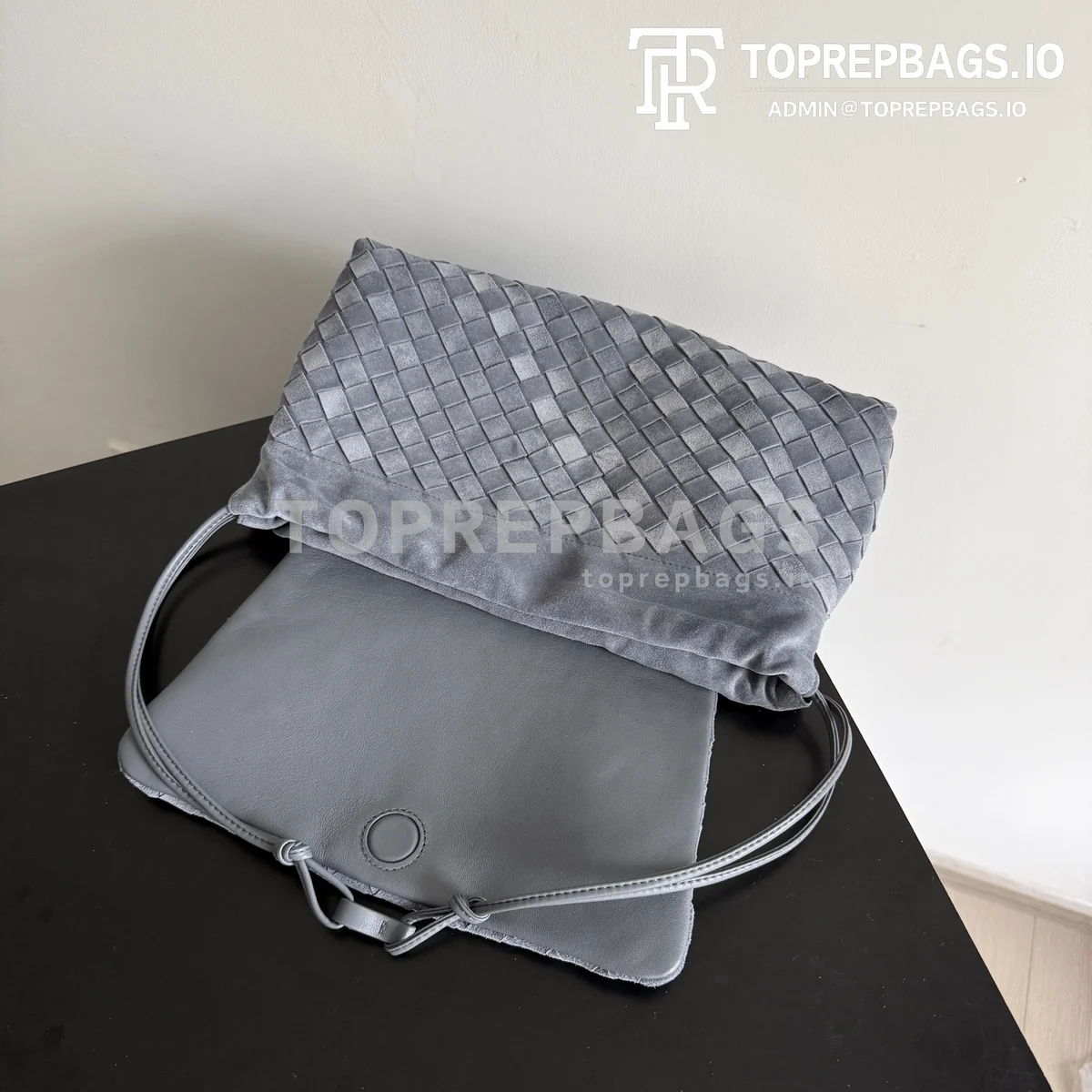 i1777712805228_4419_0_5 Bottega Veneta Dustbag Giorno in Blue