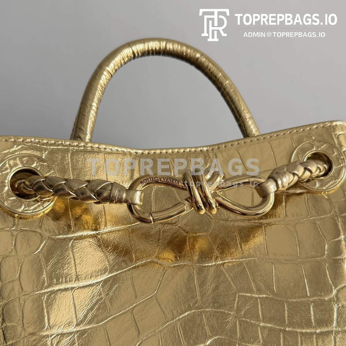 i1777713547177_4029_0_4 Bottega Veneta Andiamo 777614 Crocodile Leather Gold-tone Hardware Top Handle Bag detailed product image