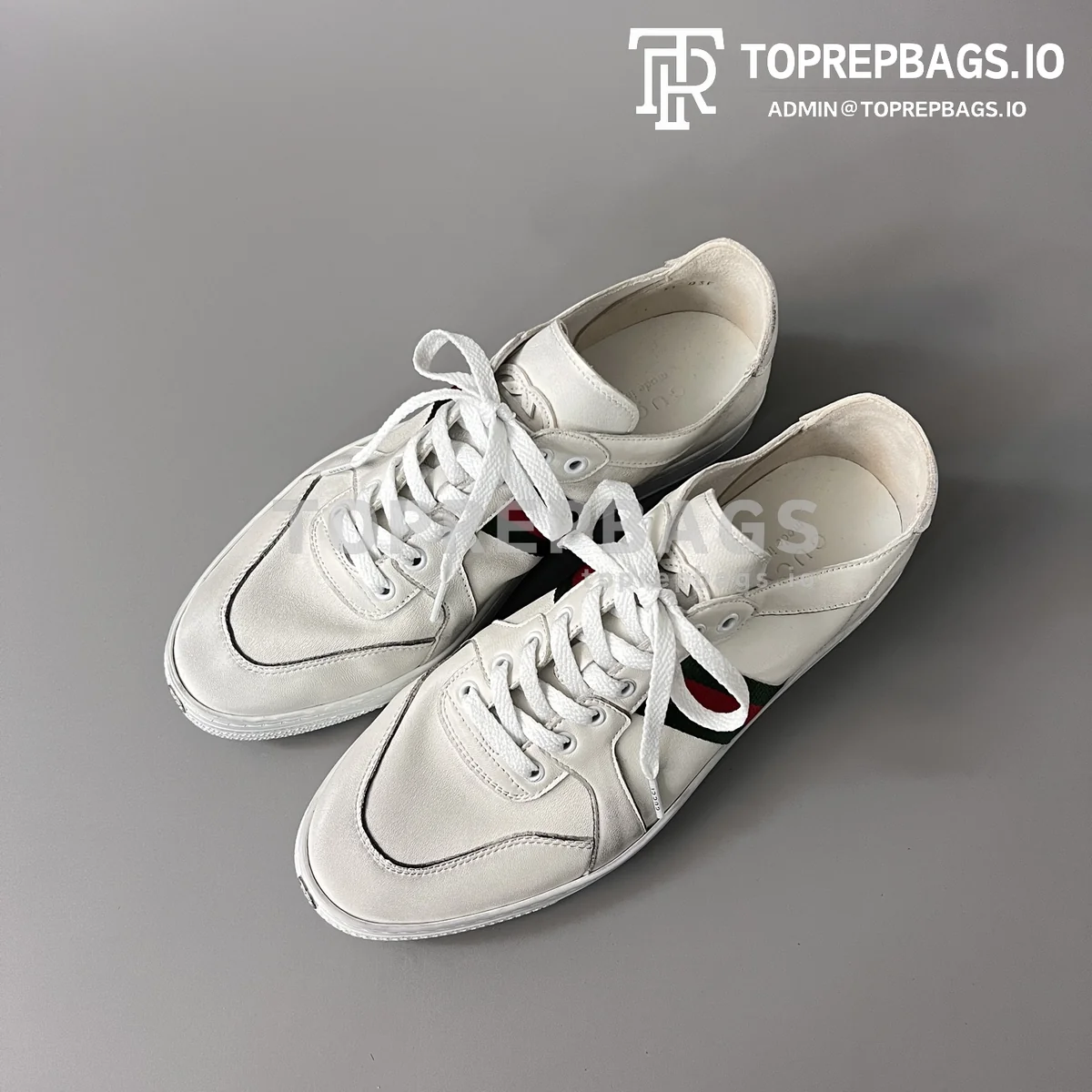 i1777819163102_3874_0_7 Gucci La Famiglia in White