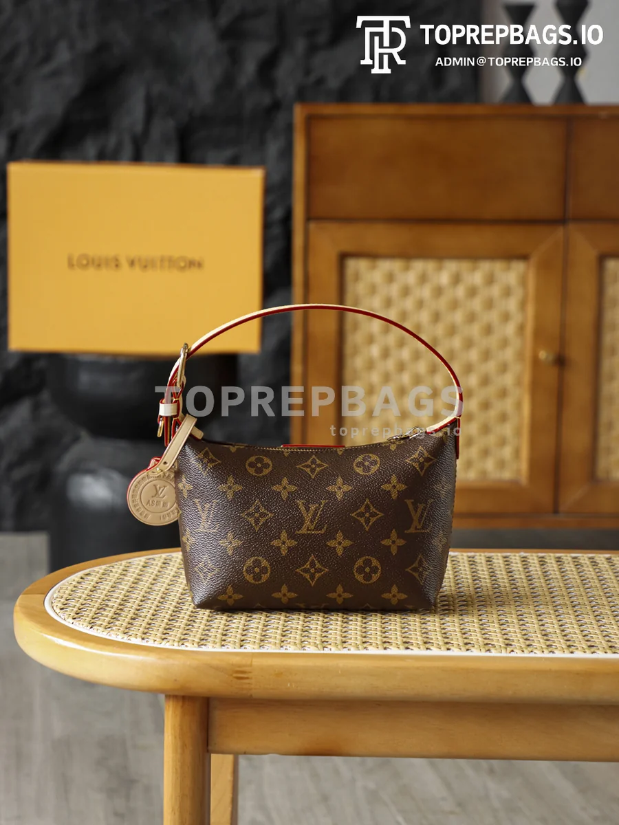 i1777973309747_2569_0_2 Louis Vuitton Pochette Hills in Brown