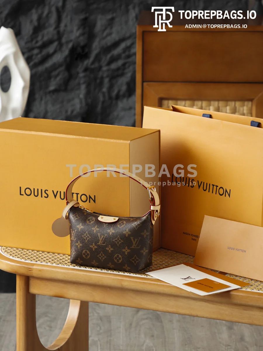 i1777973310434_403_0_8 Louis Vuitton Pochette Hills in Brown