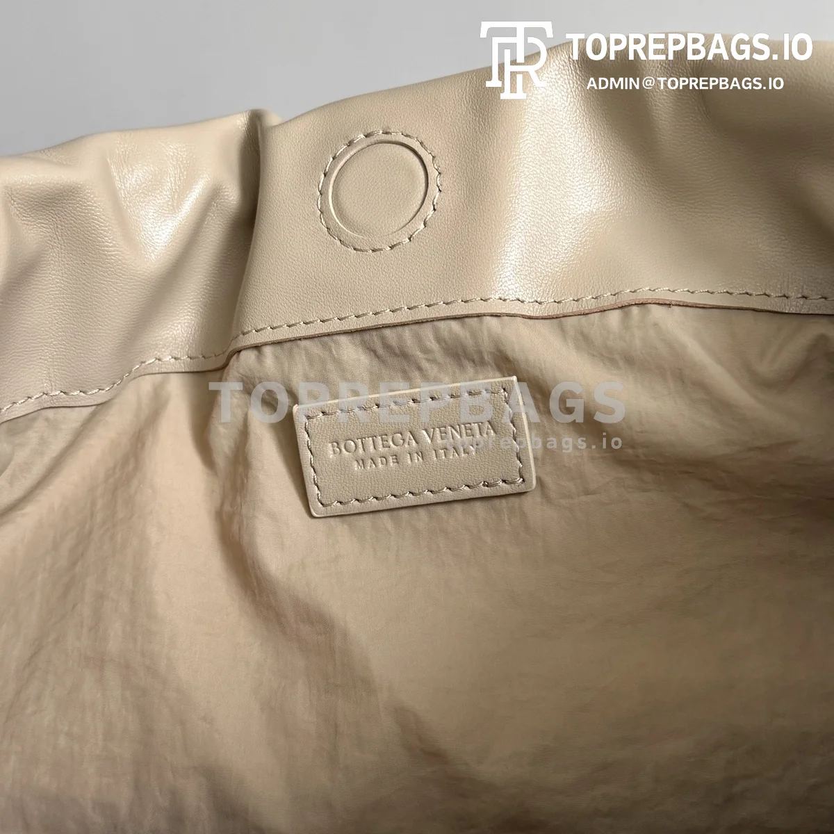 i1778496798696_9935_0_6 Bottega Veneta Dustbag Giorno in Beige