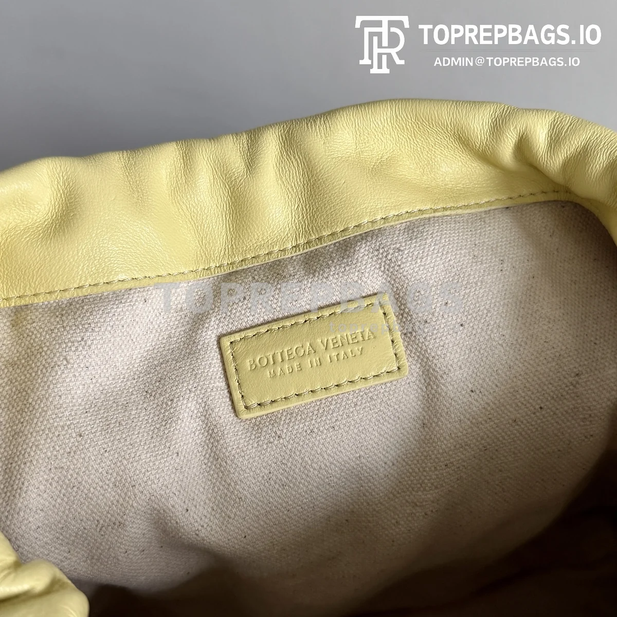 i1778496825061_5108_0_6 Bottega Veneta Dustbag Hobo in Yellow