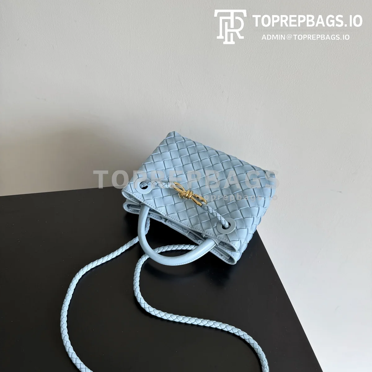 i1778497814619_6931_0_5 Bottega Veneta Andiamo Mini in Blue