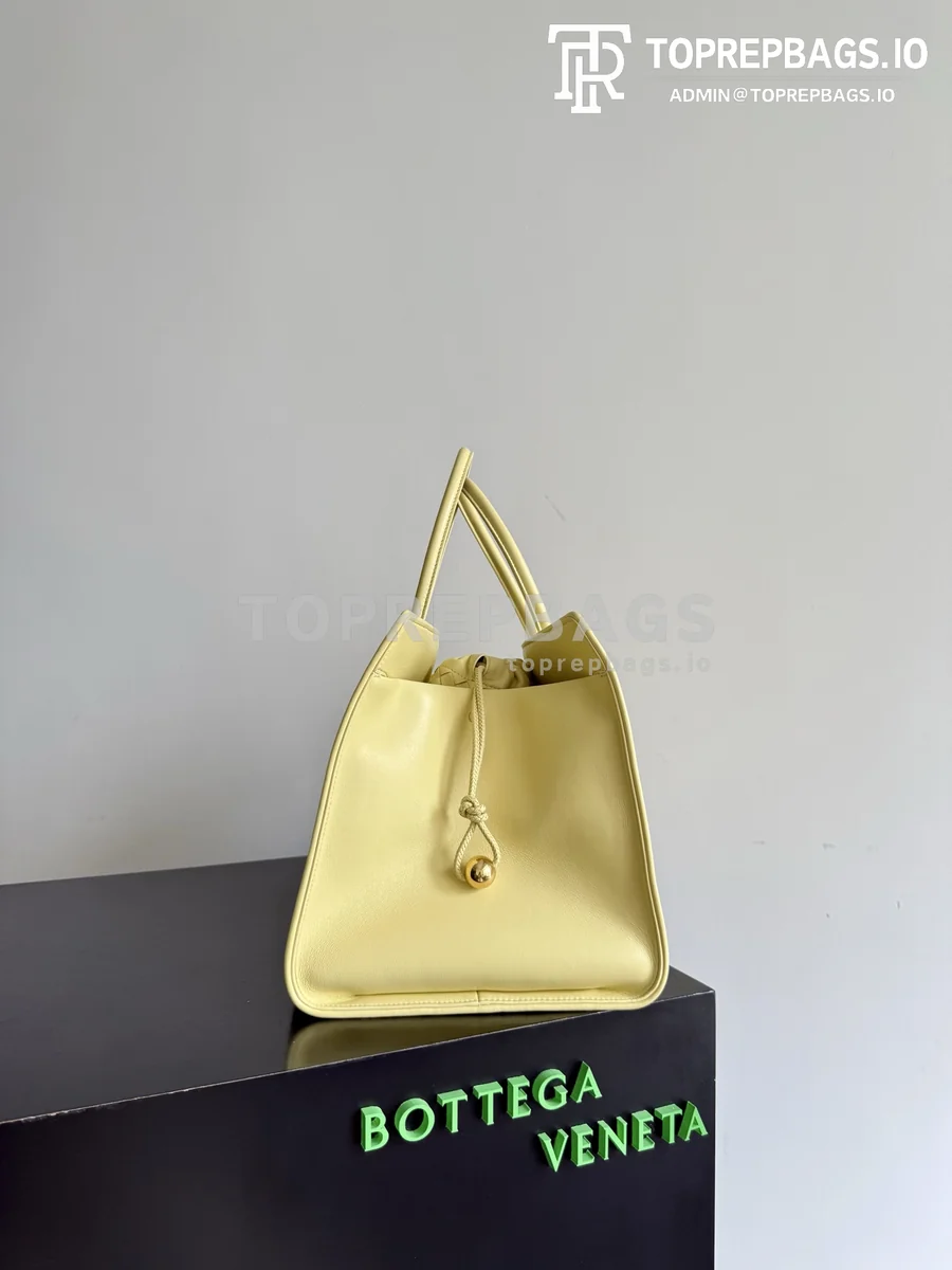 i1778497915283_2967_0_3 Bottega Veneta Barbara in Yellow