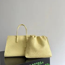i1778497922633_8319_0_1 Bottega Veneta Barbara in Yellow