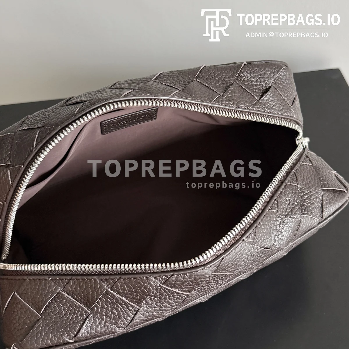 i1778669771469_174_0_6 Bottega Veneta Intrecciato in Brown