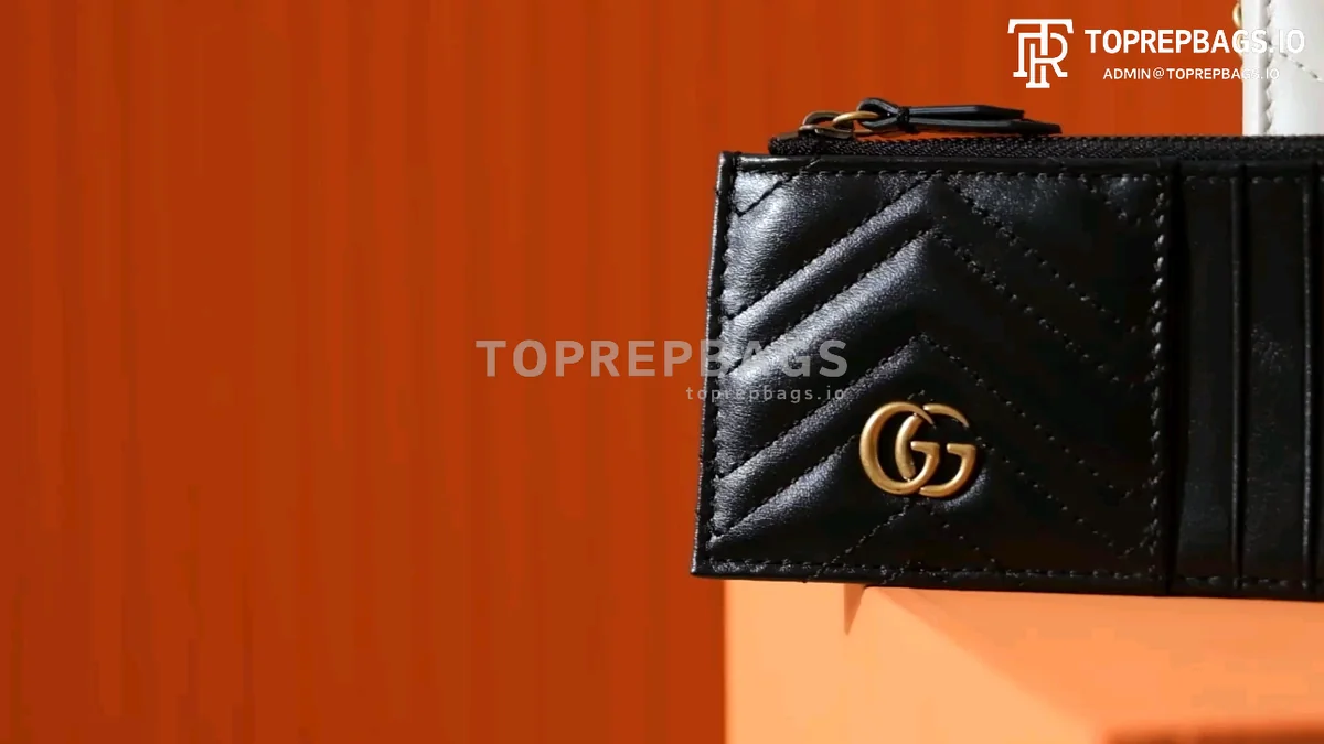 Gucci GG Marmont Mini in Black