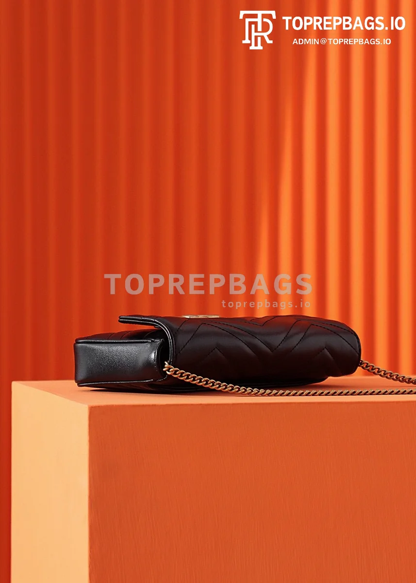 Gucci GG Marmont Mini in Black