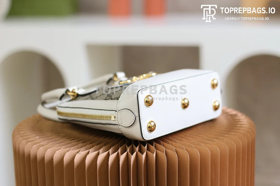 Gucci 1955 Horsebit in Beige