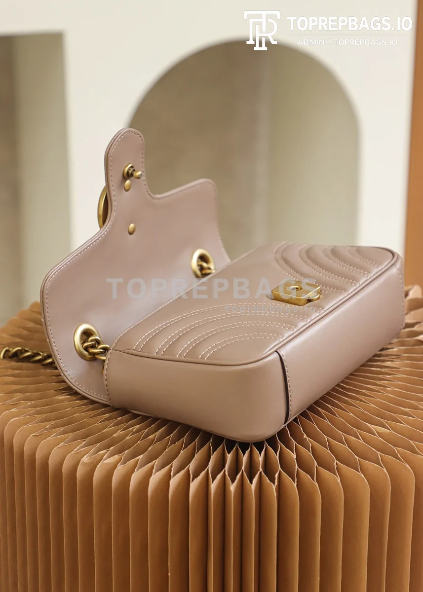 Gucci GG Marmont Mini in Taupe