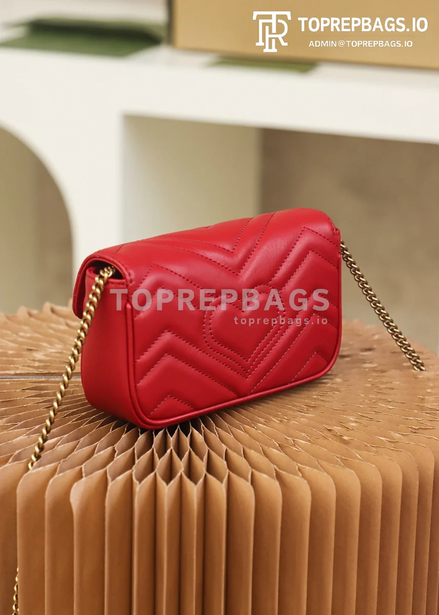 Gucci GG Marmont Mini in Red