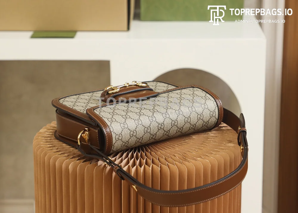 Gucci 1955 Horsebit Saddle in Beige