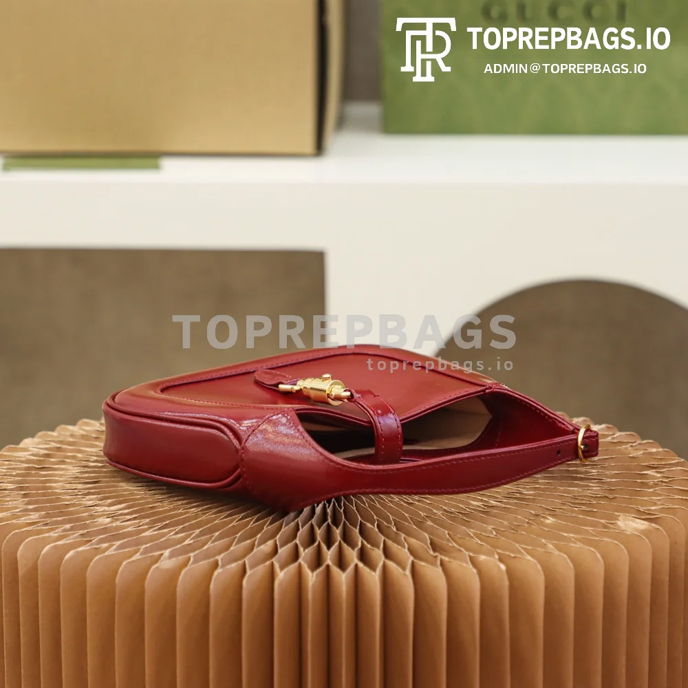 Gucci Jackie 1961 Mini in Red