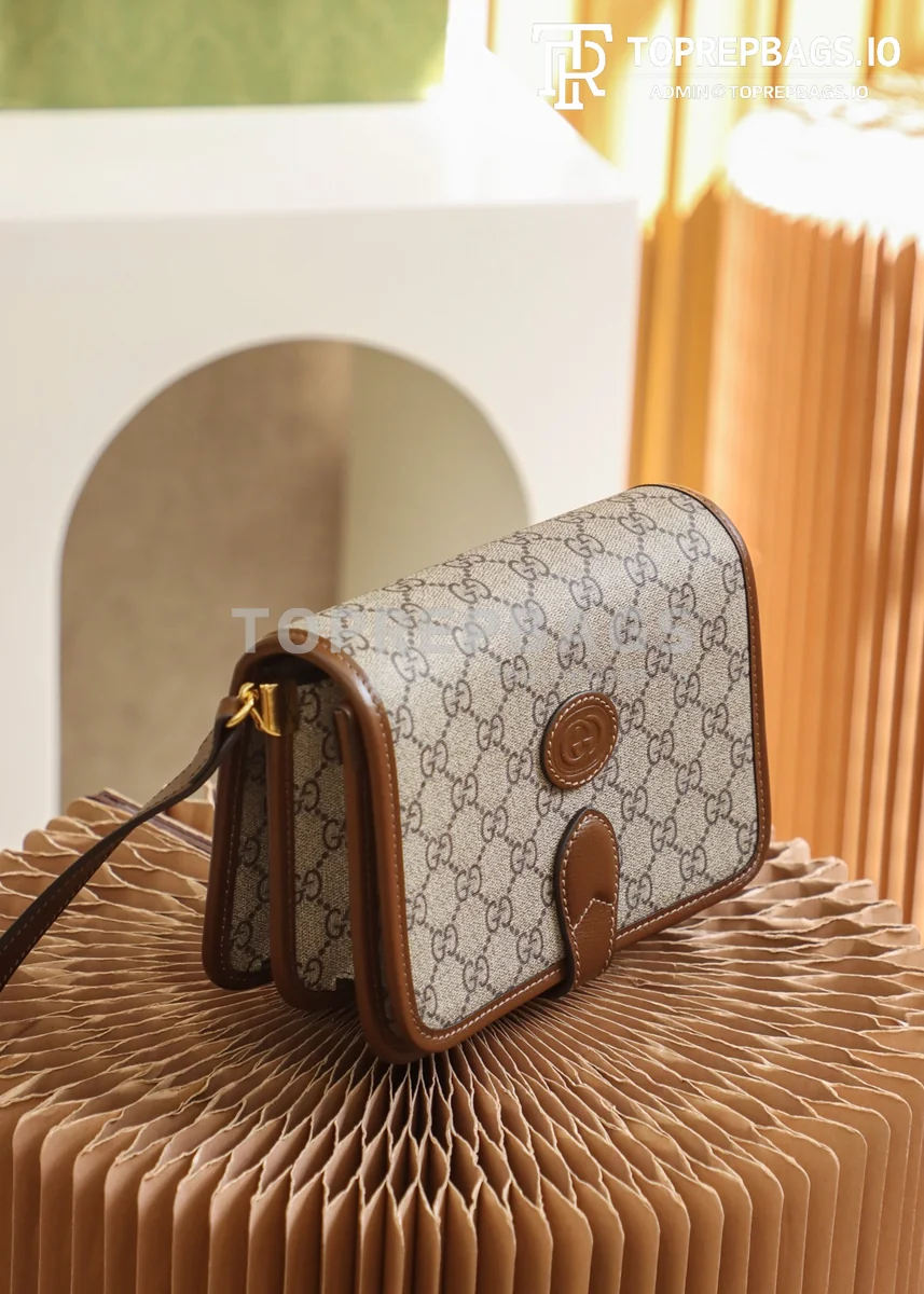 Gucci GG Retro Mini Messenger in Beige