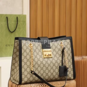 Gucci Padlock Medium in Beige
