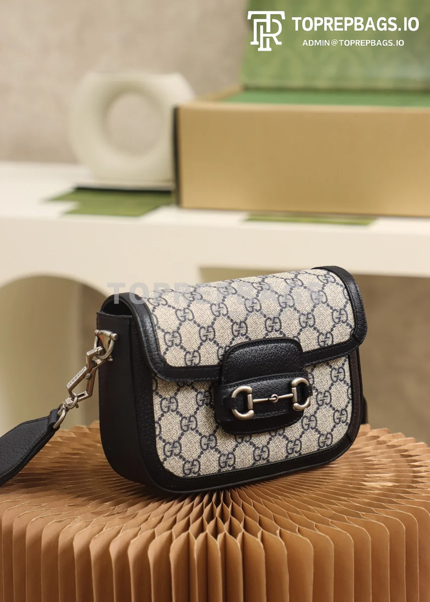 Gucci 1955 Horsebit Saddle in Beige