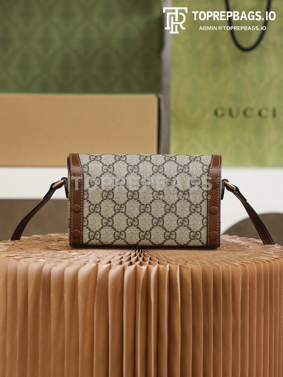 Gucci 1955 Horsebit in Beige