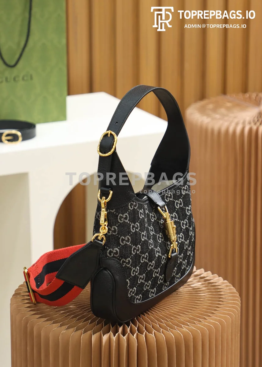 Gucci Jackie 1961 in Black