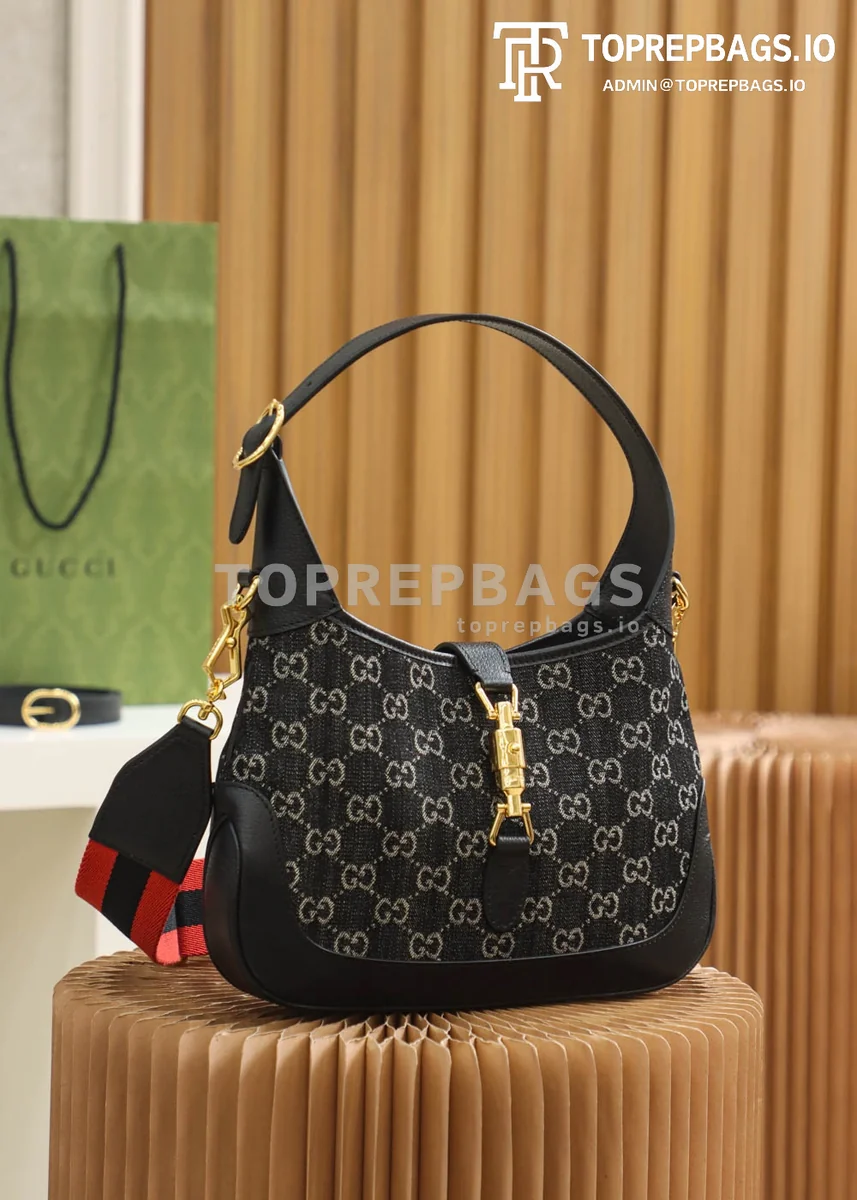 Gucci Jackie 1961 in Black