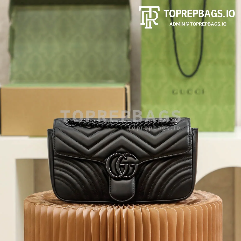 Gucci GG Marmont in Black