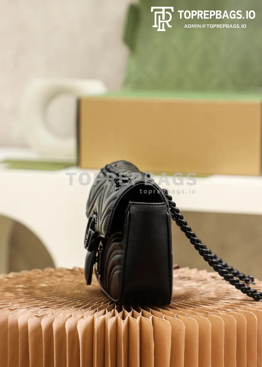 Gucci GG Marmont Mini in Black
