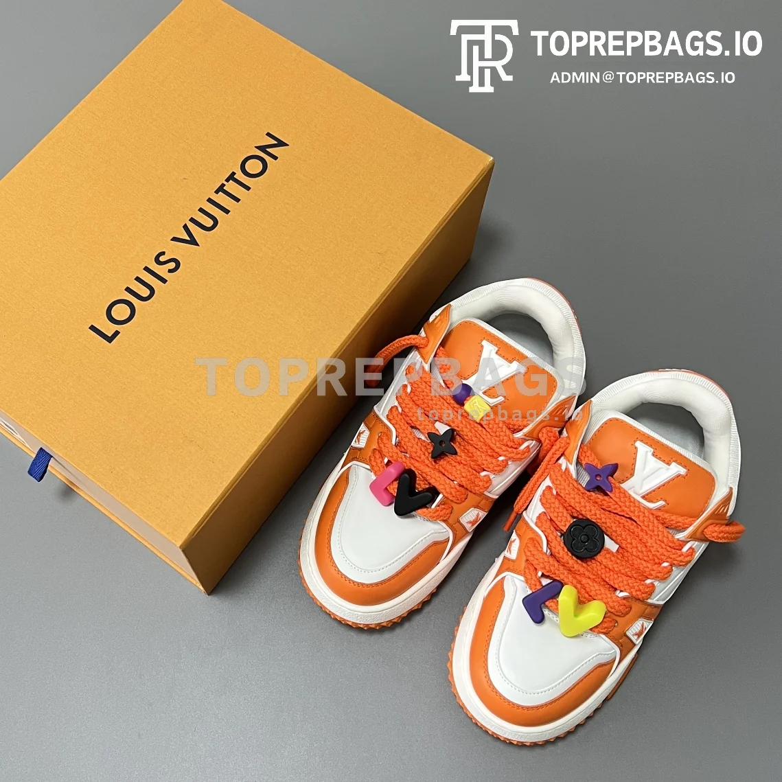 Louis Vuitton in Orange