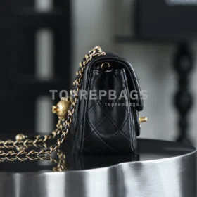 Chanel Pearl Crush Large Mini in Black