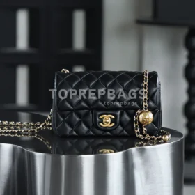 Chanel Pearl Crush Large Mini in Black