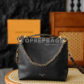 Louis Vuitton Multipass in Black