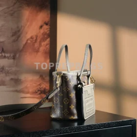 Louis Vuitton Neverfull in Brown
