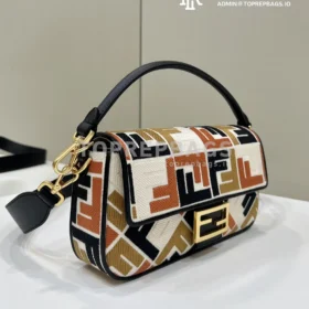 Fendi Baguette in White