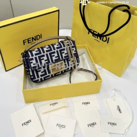 Fendi Baguette in Blue