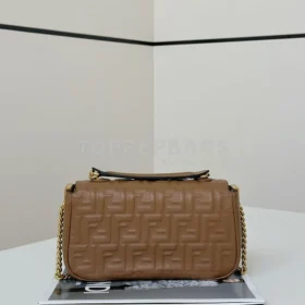 Fendi Baguette in Brown